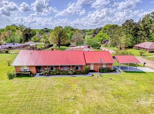 444 Ridgewood St, Vicksburg, MS 39180