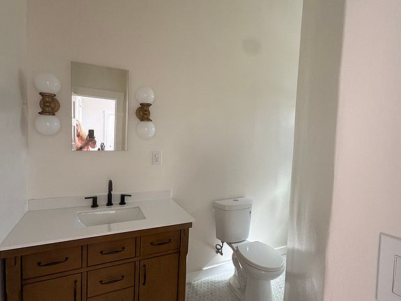3rd image of 1013 Mission St APT 18