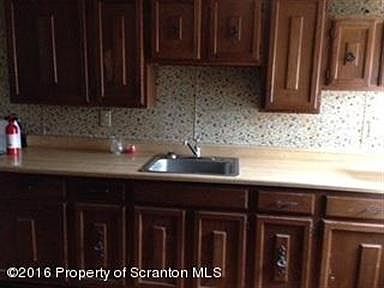 2nd image of 487 N Main St