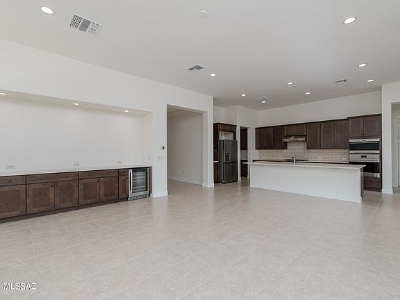 4th image of 35185 S Palisade Pl