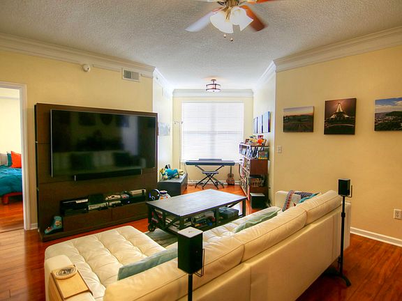 3rd image of 10435 MID TOWN Parkway #417