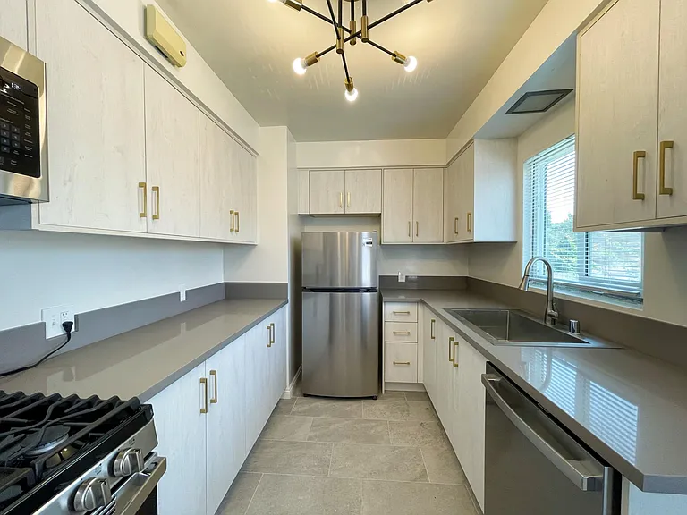 864 W Walnut Ave #C — Photo 12