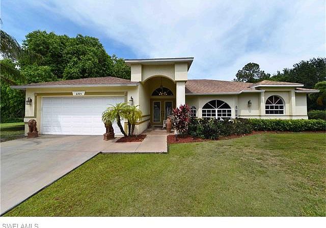1st image of 6725 Yarberry Ln