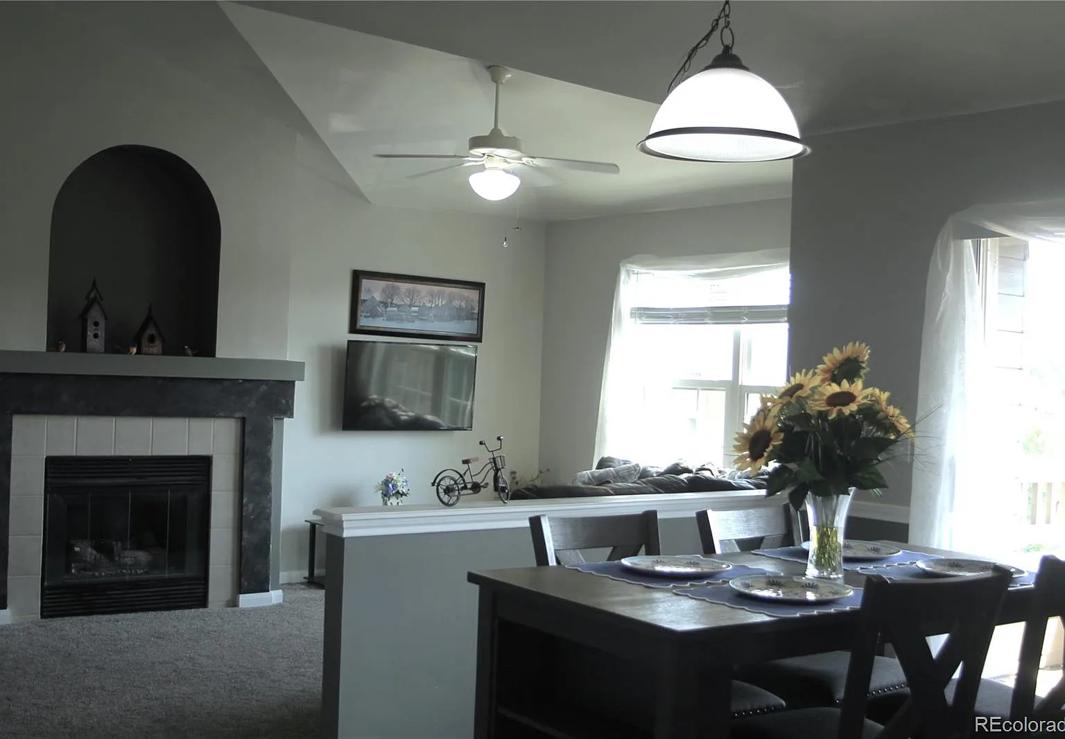 2 bed, 1.0 bath, 990 sqft, $1,850 — Photo 2
