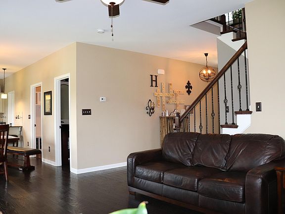5th image of 186 Willow Bend Ct