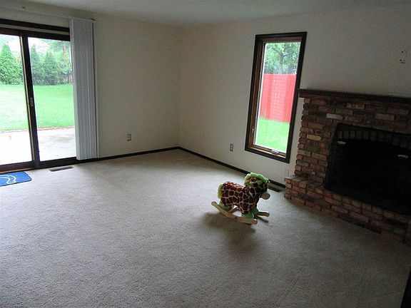 4th image of 7939 Westminster Dr