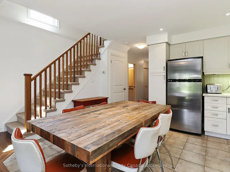 49 Silver Glen Blvd — Photo 8