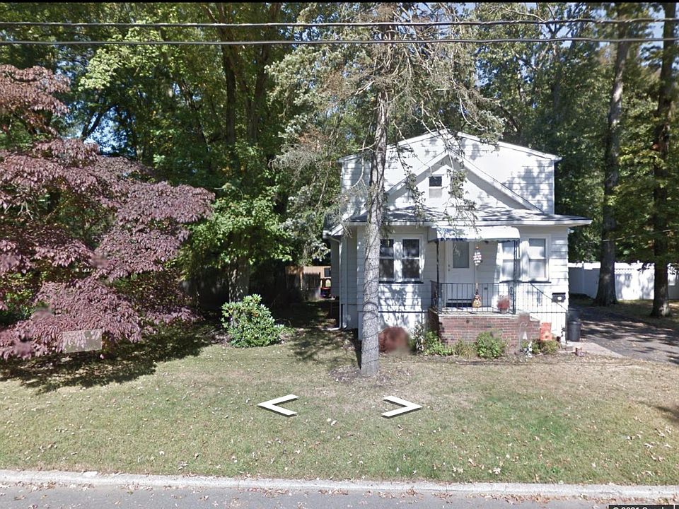 2nd image of 38 Madison St
