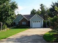 2nd image of 160 Shannons Pl