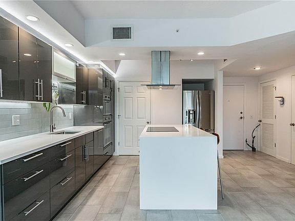 4th image of 322 E Central Blvd Unit 506