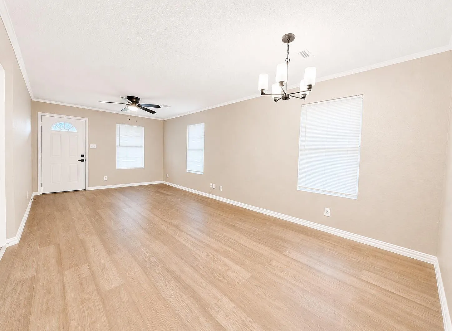 4 bed, 2.0 bath, 1280 sqft, $1,700 — Photo 4