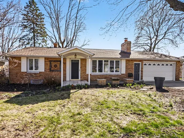 244 Downey Dr, Benton Harbor, MI 49022