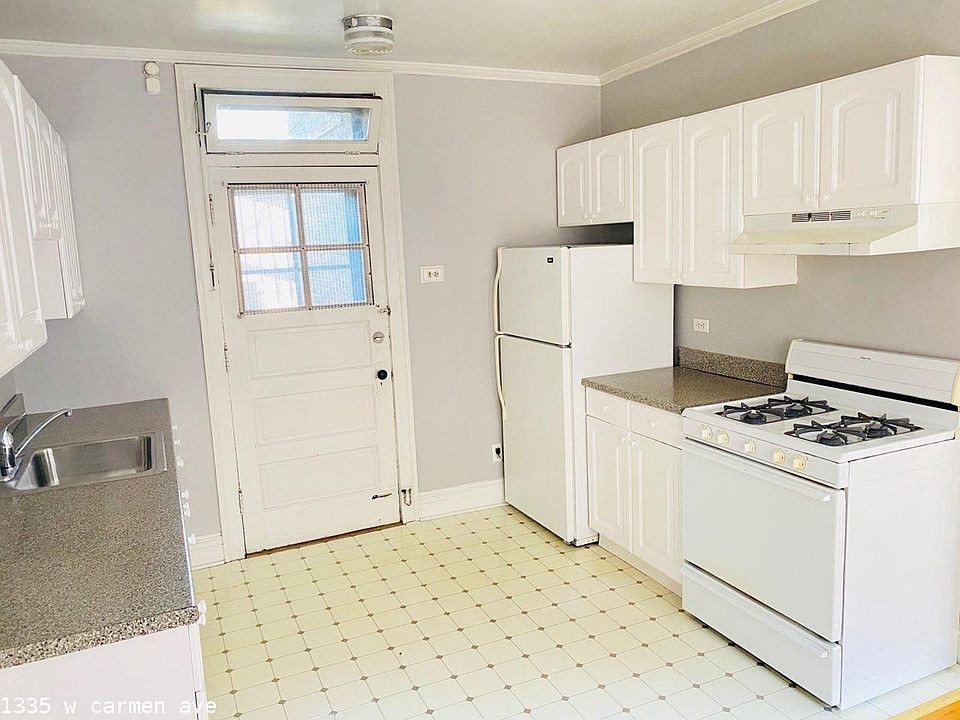 2nd image of 1335 W Carmen Ave #1016