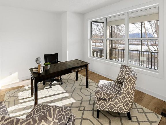 4th image of 2613 Cascade Ln