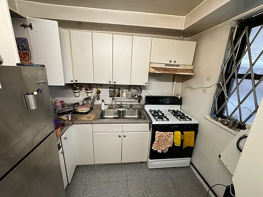 Sold by Skyline Residential & Commercial Inc | media 5