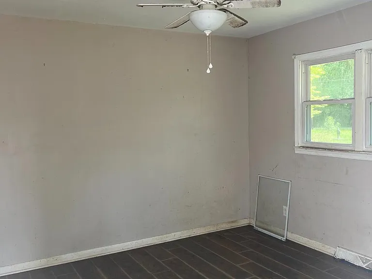3813 Mount Pleasant Rd — Photo 8