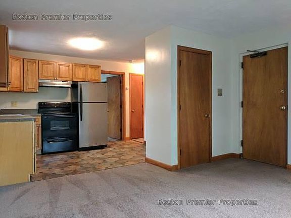 2nd image of 20 Craig Ave APT 5