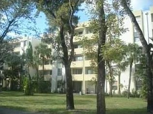 1st image of 10000 NW 80th Ct APT 2122