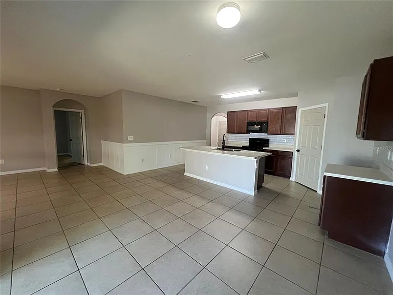 3287 Trentwood Ln — Photo 13