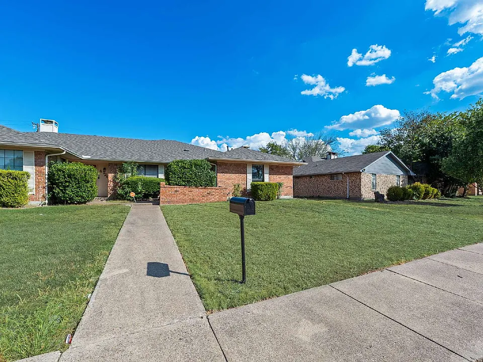 4724 Berridge Ln