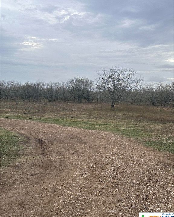 2nd image of 3434 County Road 463