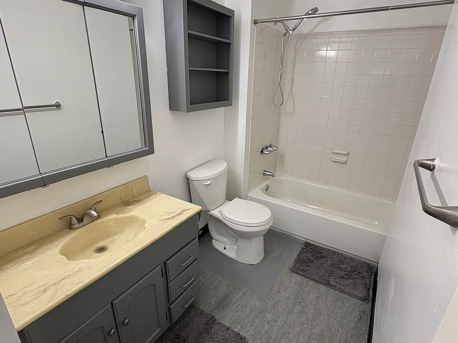 28 Pelczar Ave — Photo 2
