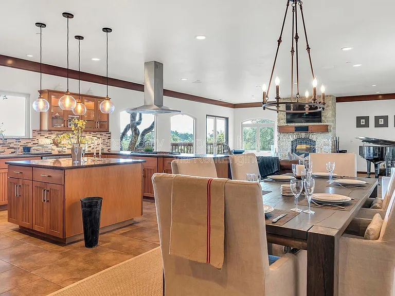 287 Laureles Grade Rd — Photo 22