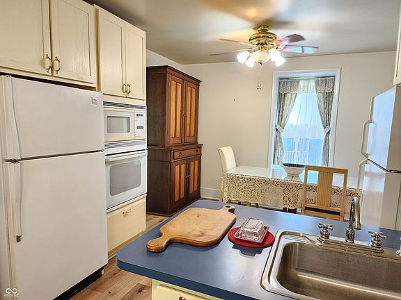 4th image of 19065 Clayborn St