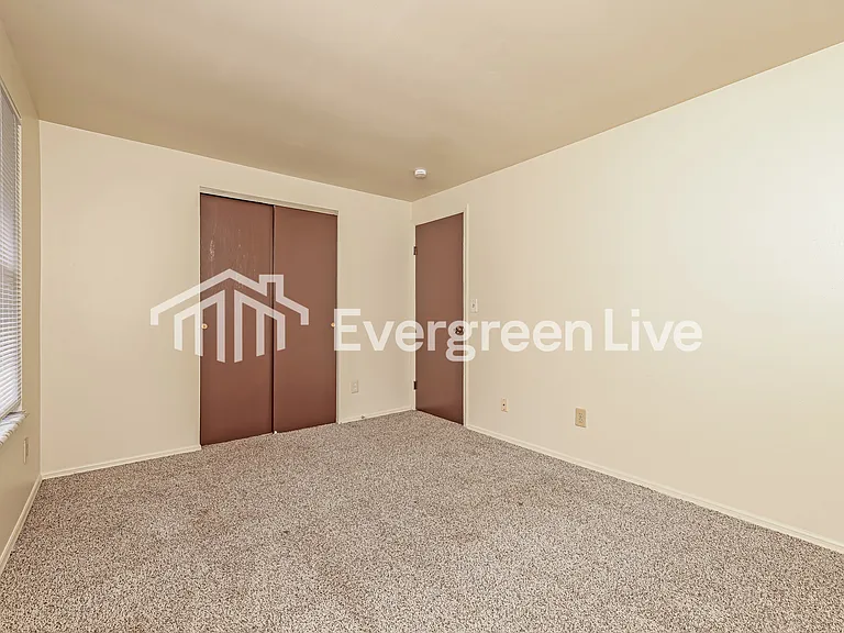 8203 Mount Carmel St — Photo 12