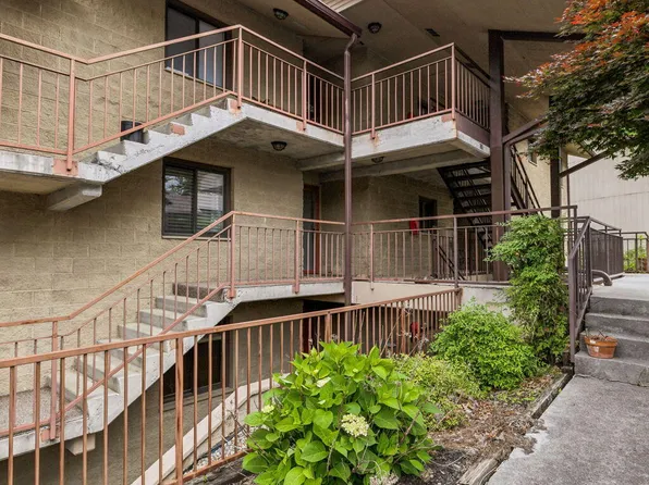 221 Woodland Rd Unit 210, Gatlinburg, TN 37738