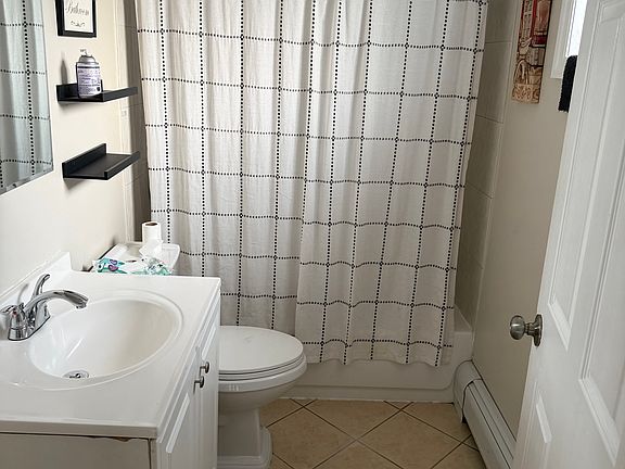 4th image of 442-444 Badger Ave #1