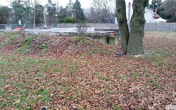 2nd image of 1746 N Thompson Dr