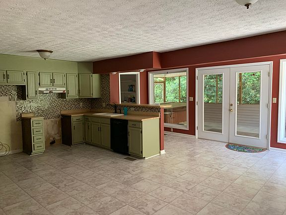 4th image of 106 Cold Springs Dr