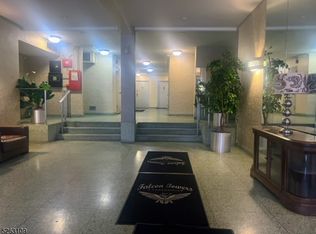 276 Prospect St APT 4E, East Orange, NJ 07017