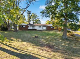 15044 Churchfield St NW, North Lawrence, OH 44666