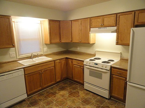 5th image of 10706 Bellefontaine Ave