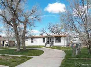 208 E 10th St, Cheyenne, WY 82007