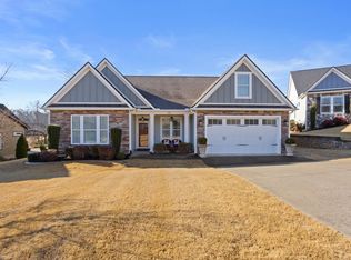 323 Holly Oaks Ln, Inman, SC 29349
