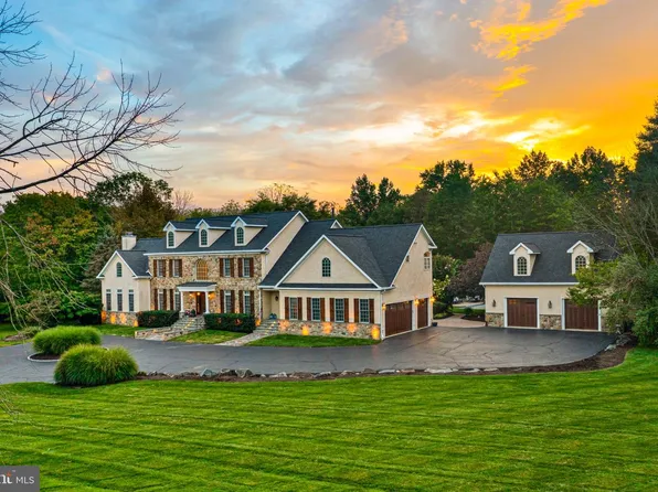 825 Oak Tree Rd, Kennett Square, PA 19348
