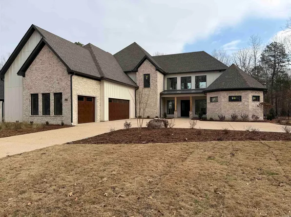 205 Shagbark Trl, Maumelle, AR 72113