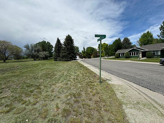 4th image of Westchester Cir