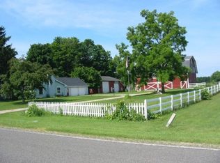 71294 County Road 215, Lawrence, MI 49064
