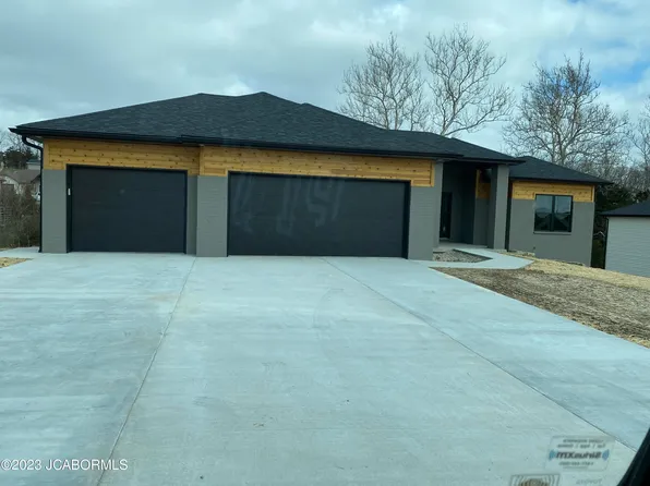 1314 Summerfield Dr, Jefferson City, MO 65109