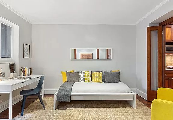 5th image of 214 Saint Johns Pl APT 1