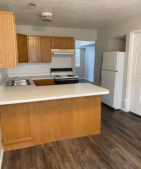 1007 N 560 W — Photo 4