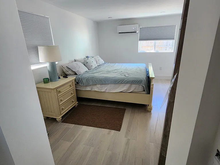 100 N Ocean Ln — Photo 11