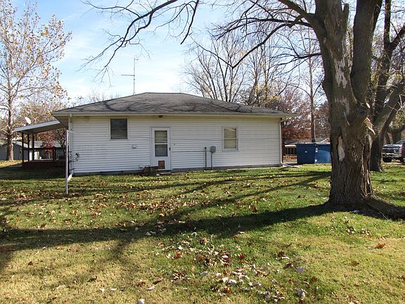 5th image of 630 N Lincoln St