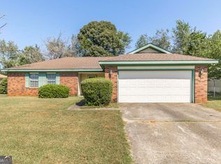 77 Oliver Dr, Warner Robins, GA 31088