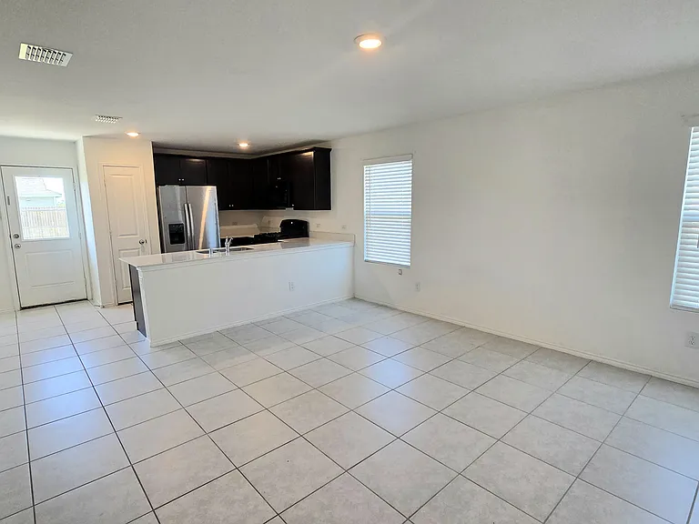 2600 Turtle Dove Dr — Photo 3