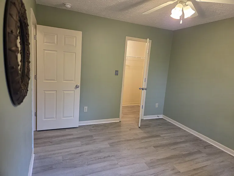 3523 Lochdale Ter — Photo 10